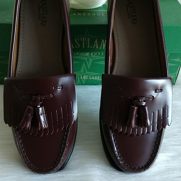 BEAUTIFUL WOMEN'S SHOES SIZE 8 - Picture 3 of 7